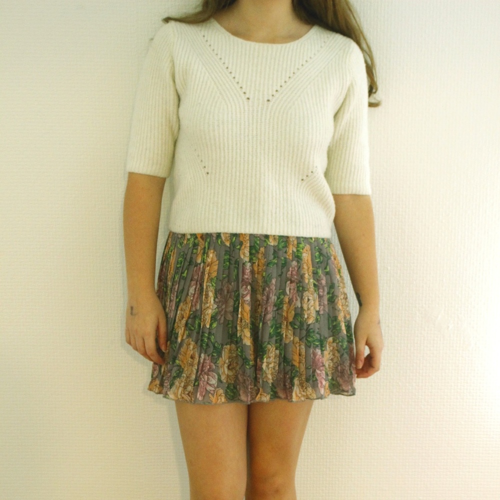 Floral Pleated Skirt